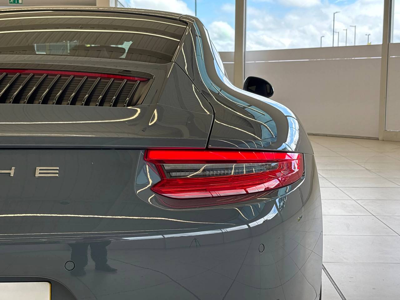 911 (991) CARRERA (1) image 14
