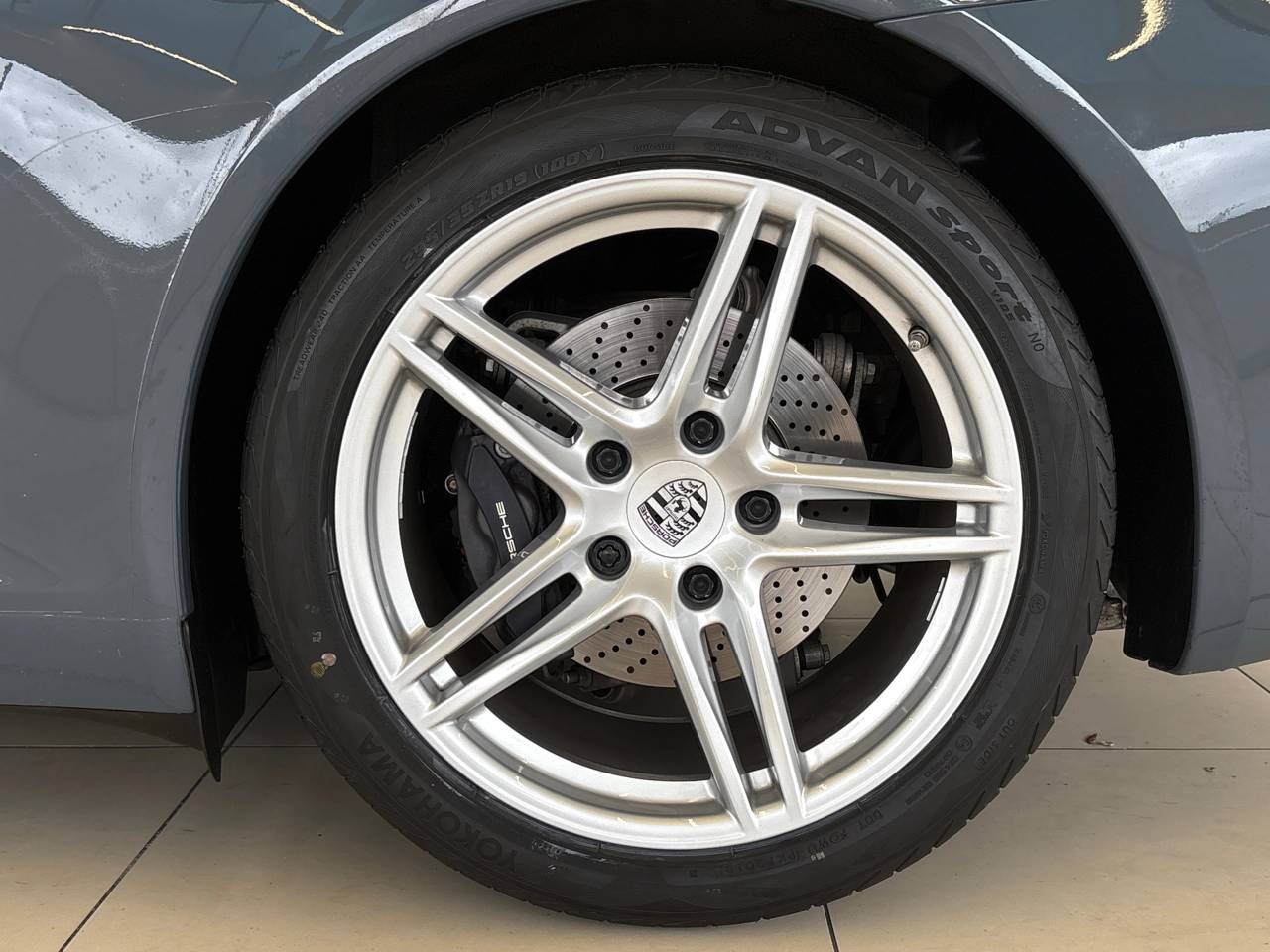911 (991) CARRERA (1) image 24