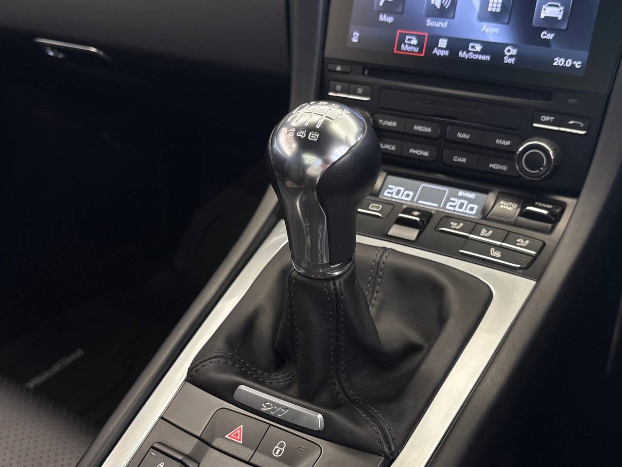 911 (991) CARRERA (1) image 31