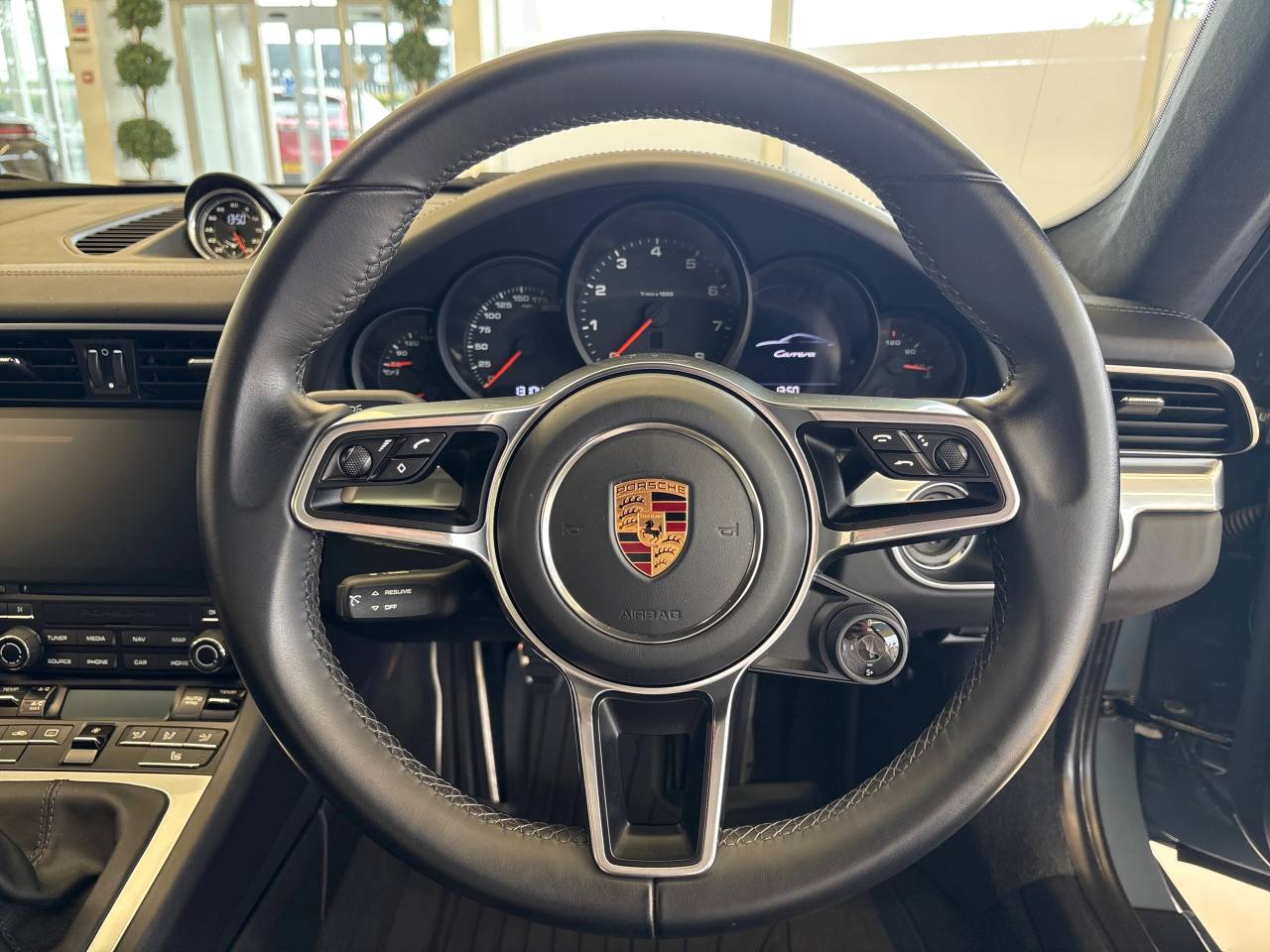 911 (991) CARRERA (1) image 25