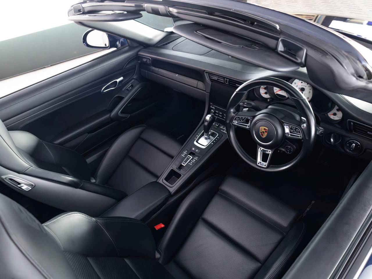 911 TARGA 4 GTS PDK (2) image 19