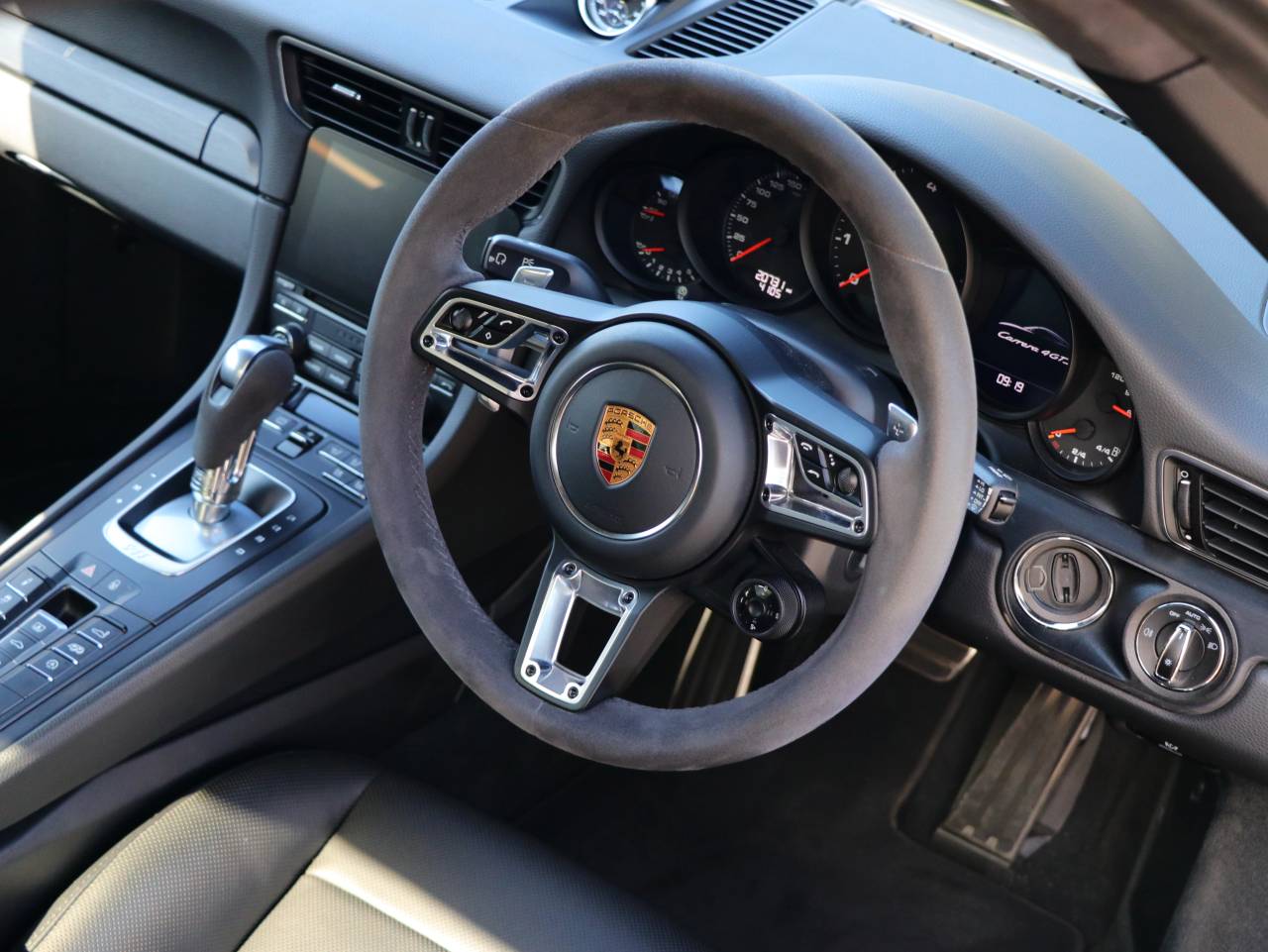 911 CARRERA 4 GTS PDK (1) image 04
