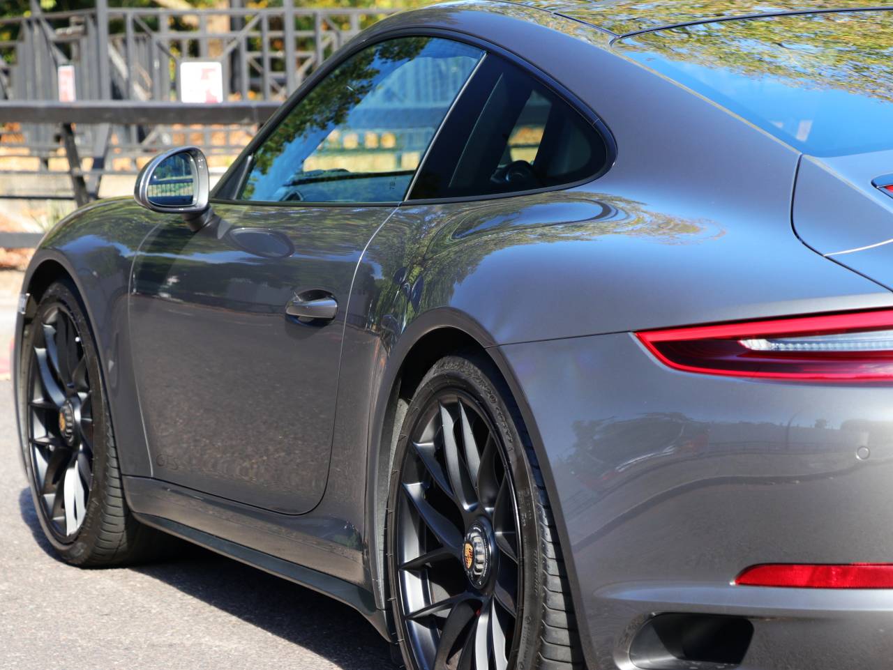 911 CARRERA 4 GTS PDK (1) image 17