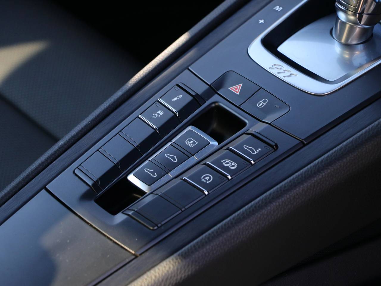 911 CARRERA 4 GTS PDK (1) image 30