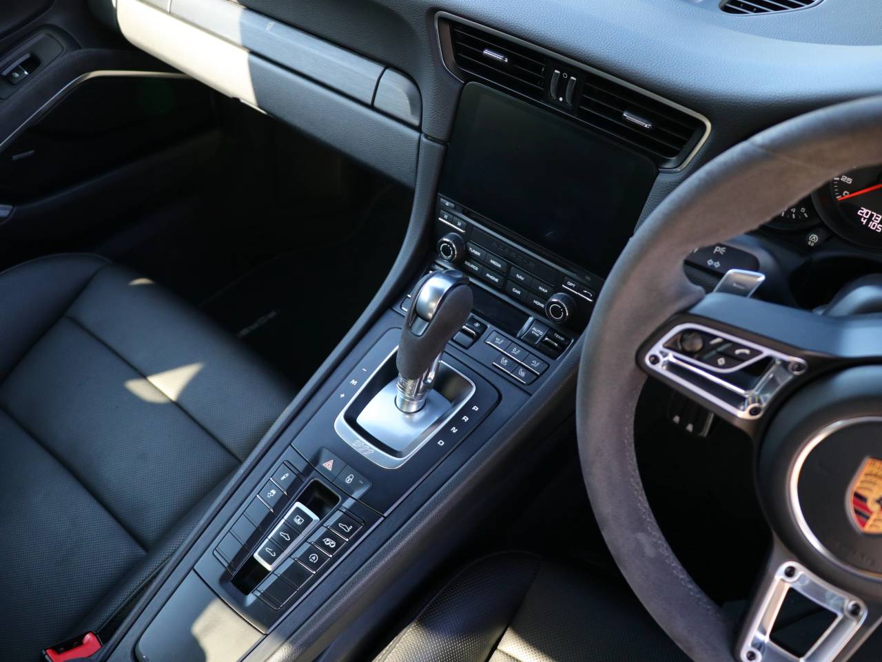 911 CARRERA 4 GTS PDK (1) image 22