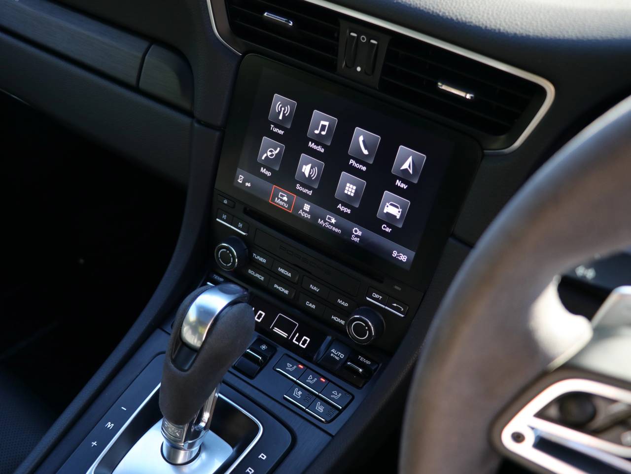 911 CARRERA 4 GTS PDK (1) image 27