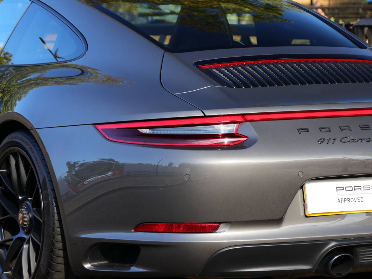 911 CARRERA 4 GTS PDK (1) image 14