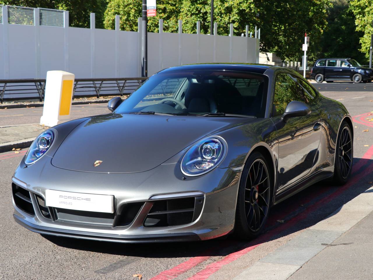 911 CARRERA 4 GTS PDK (1) image 21