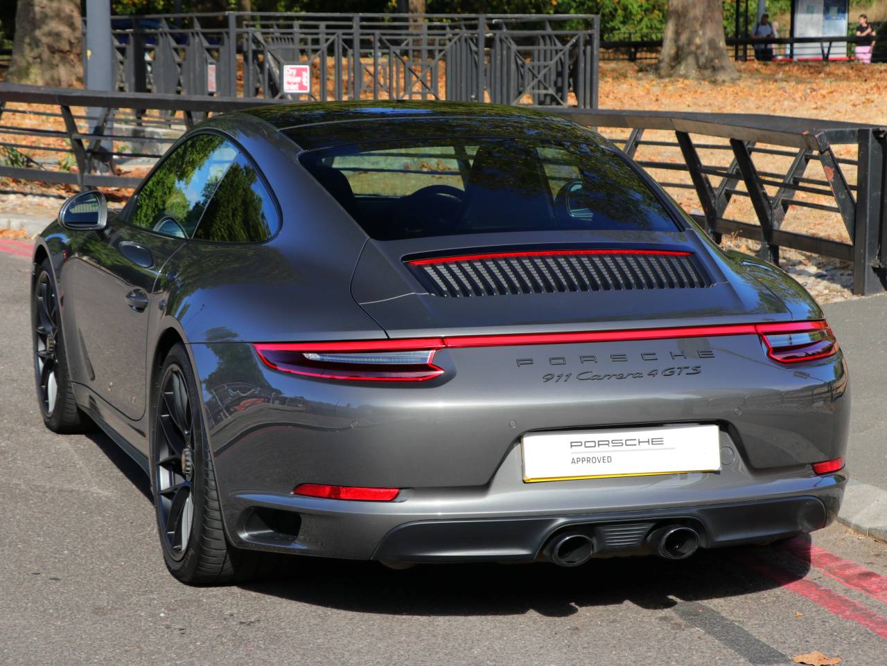 911 CARRERA 4 GTS PDK (1) image 16
