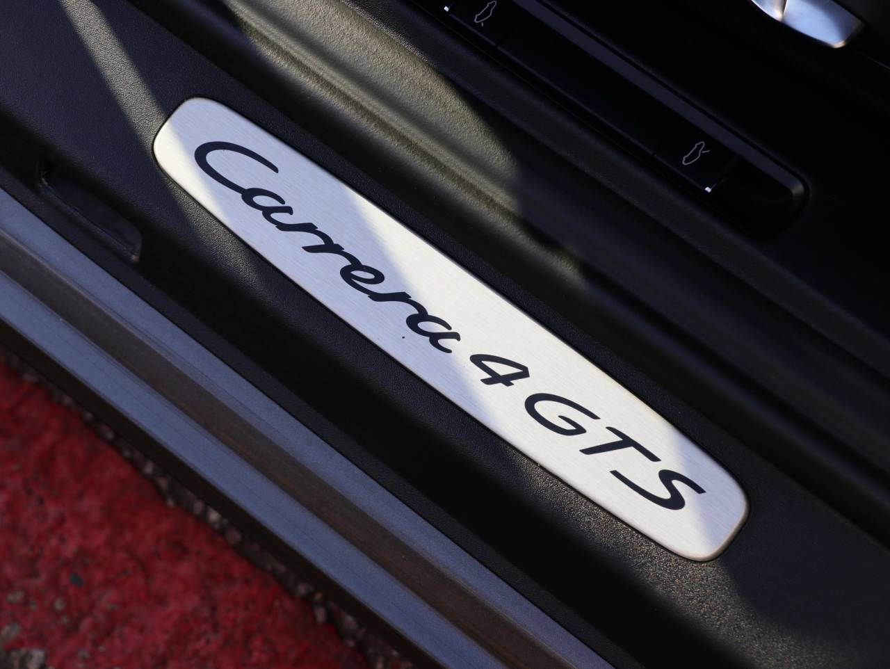 911 CARRERA 4 GTS PDK (1) image 25