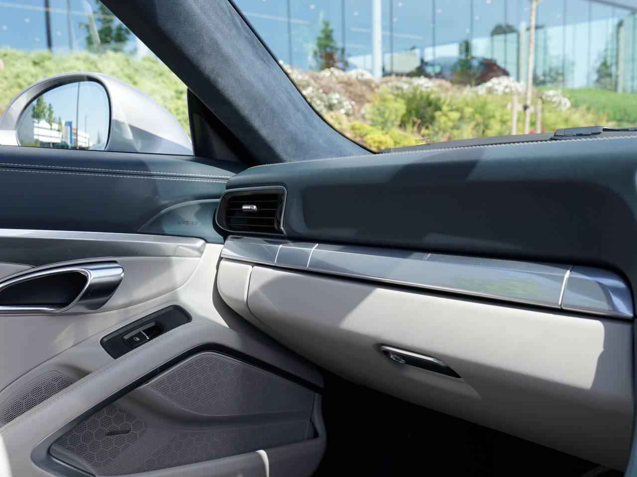 911 (991) CARRERA S (2) image 38