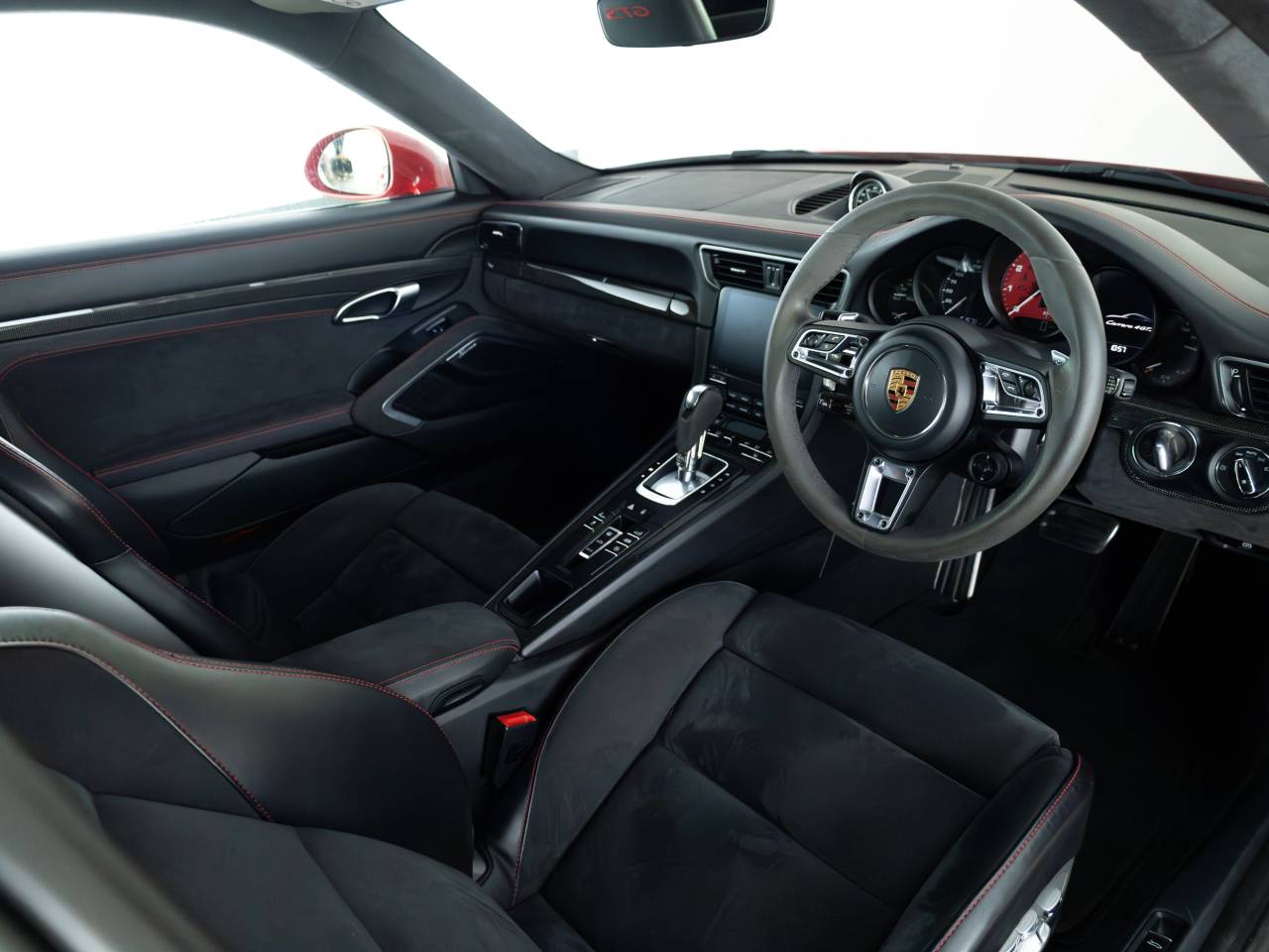 911 CARRERA 4 GTS PDK (1) image 04