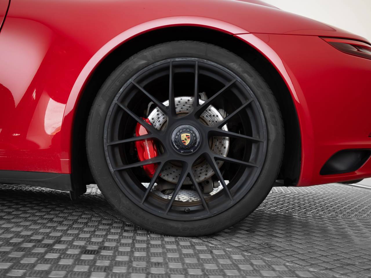 911 CARRERA 4 GTS PDK (1) image 34