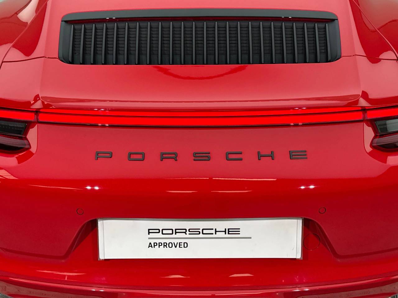 911 CARRERA 4 GTS PDK (21) image 16