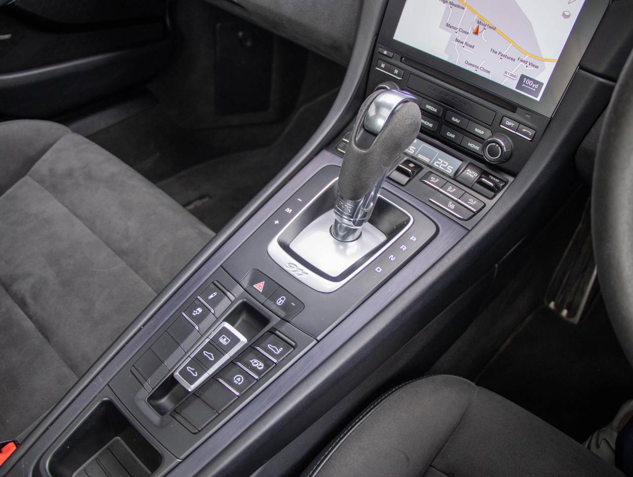 911 CARRERA 4 GTS PDK (15) image 17