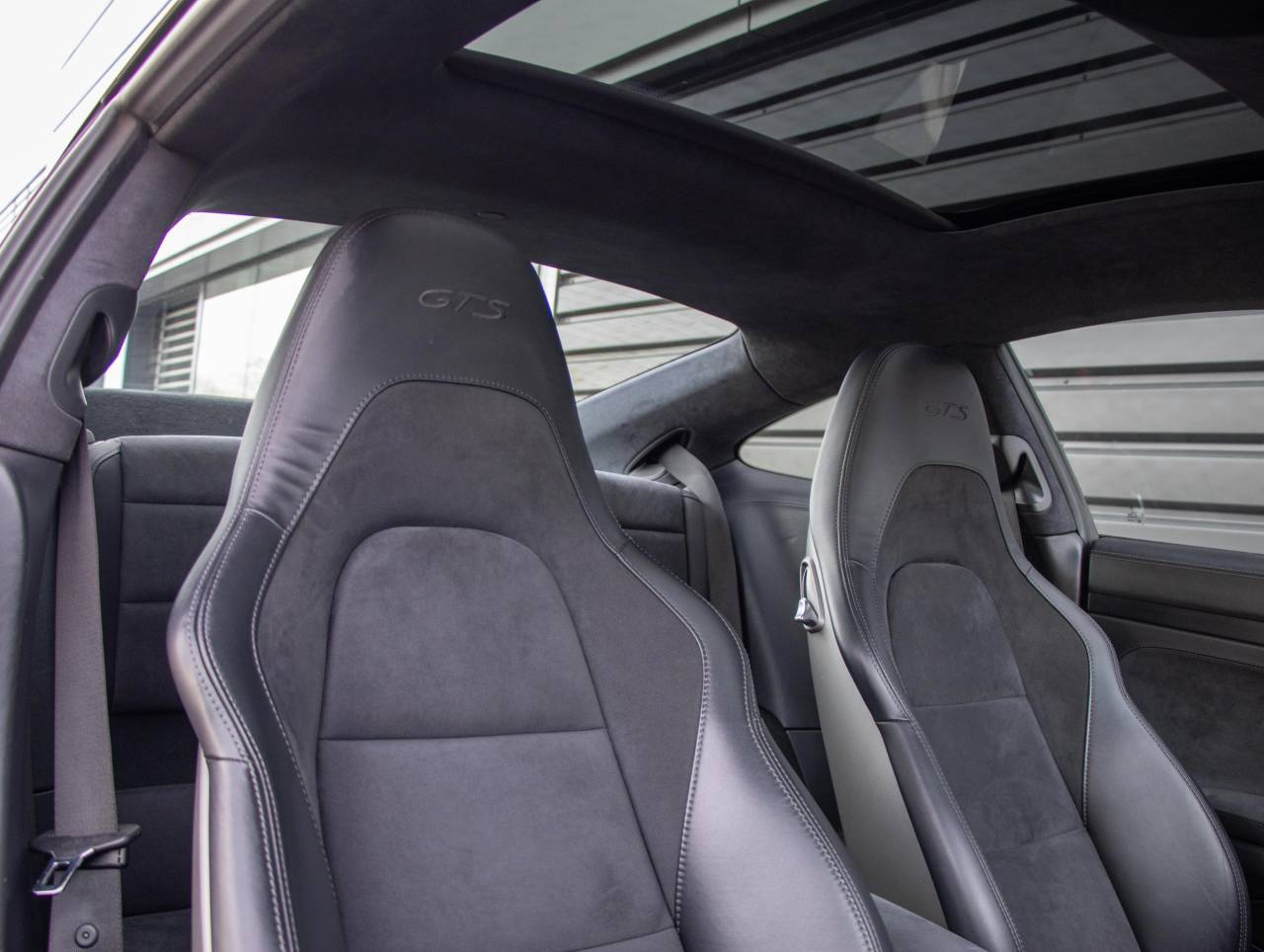 911 CARRERA 4 GTS PDK (15) image 05
