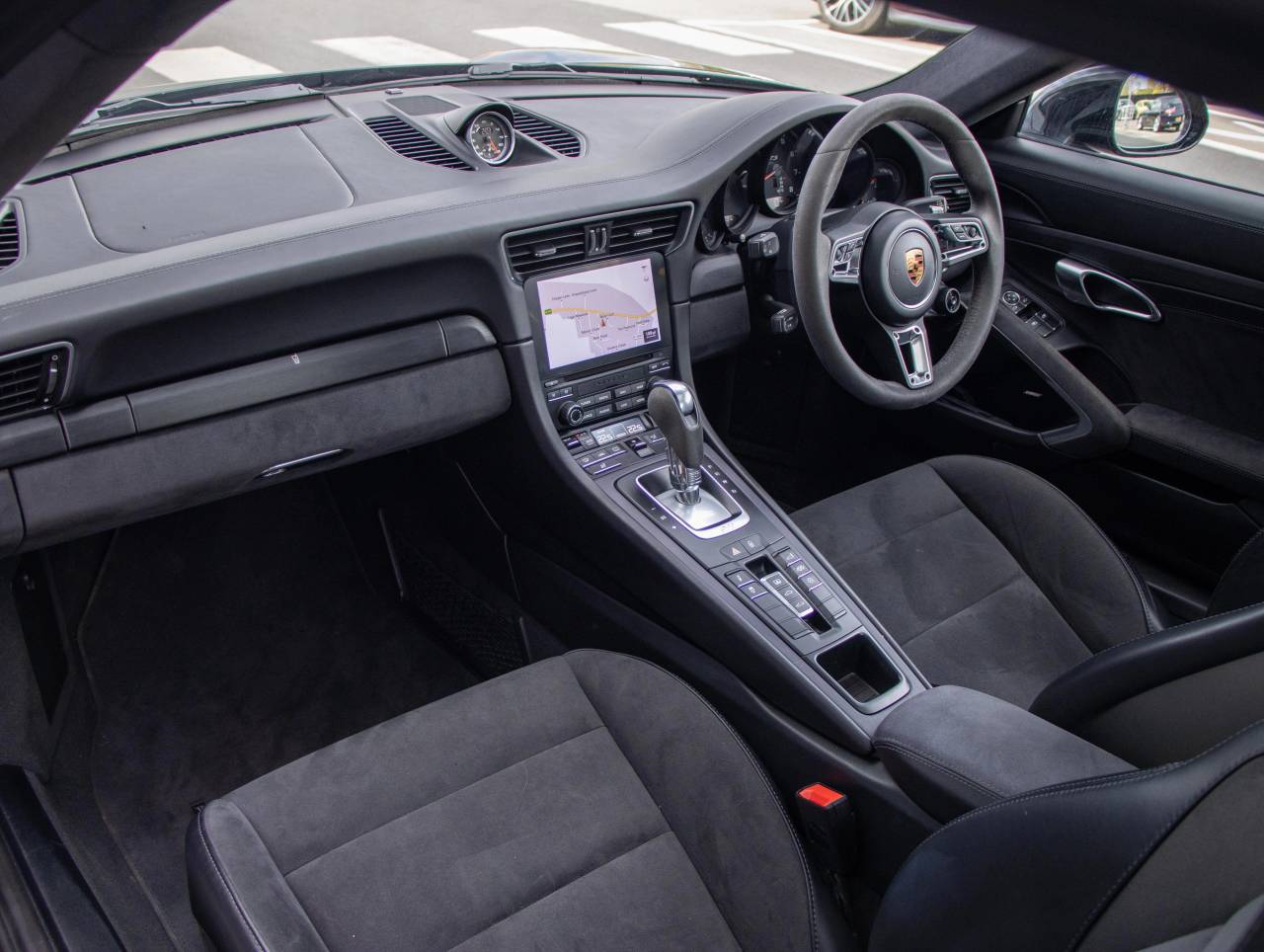 911 CARRERA 4 GTS PDK (15) image 16
