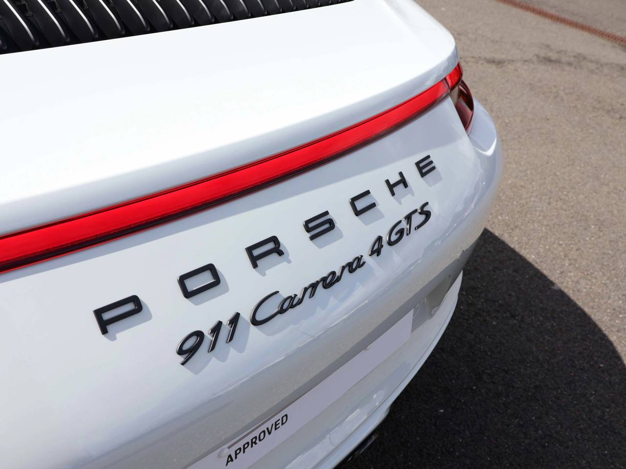 911 CARRERA 4 GTS PDK (32) image 10