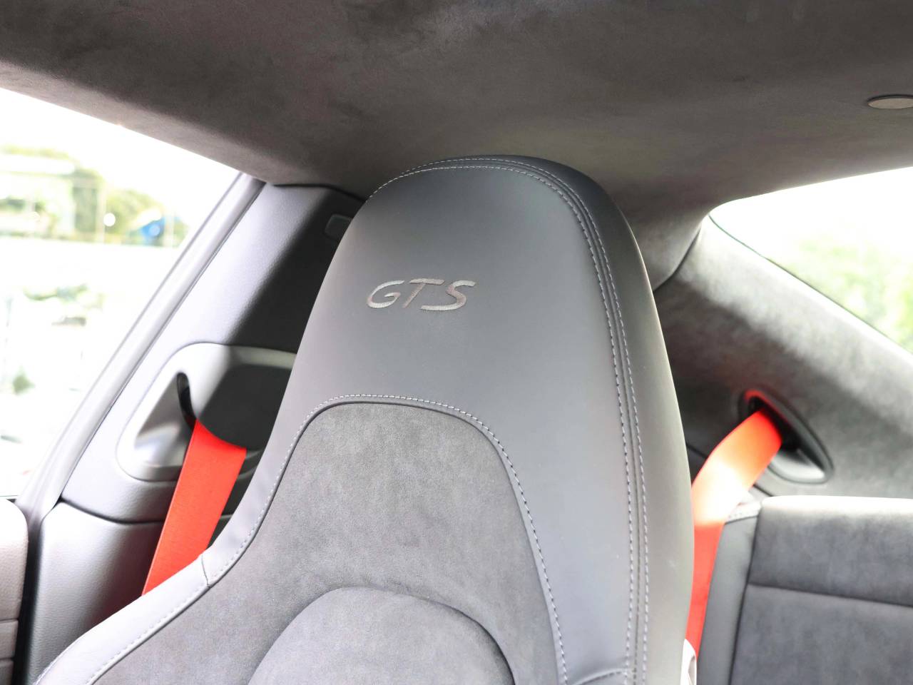 911 CARRERA 4 GTS PDK (32) image 28