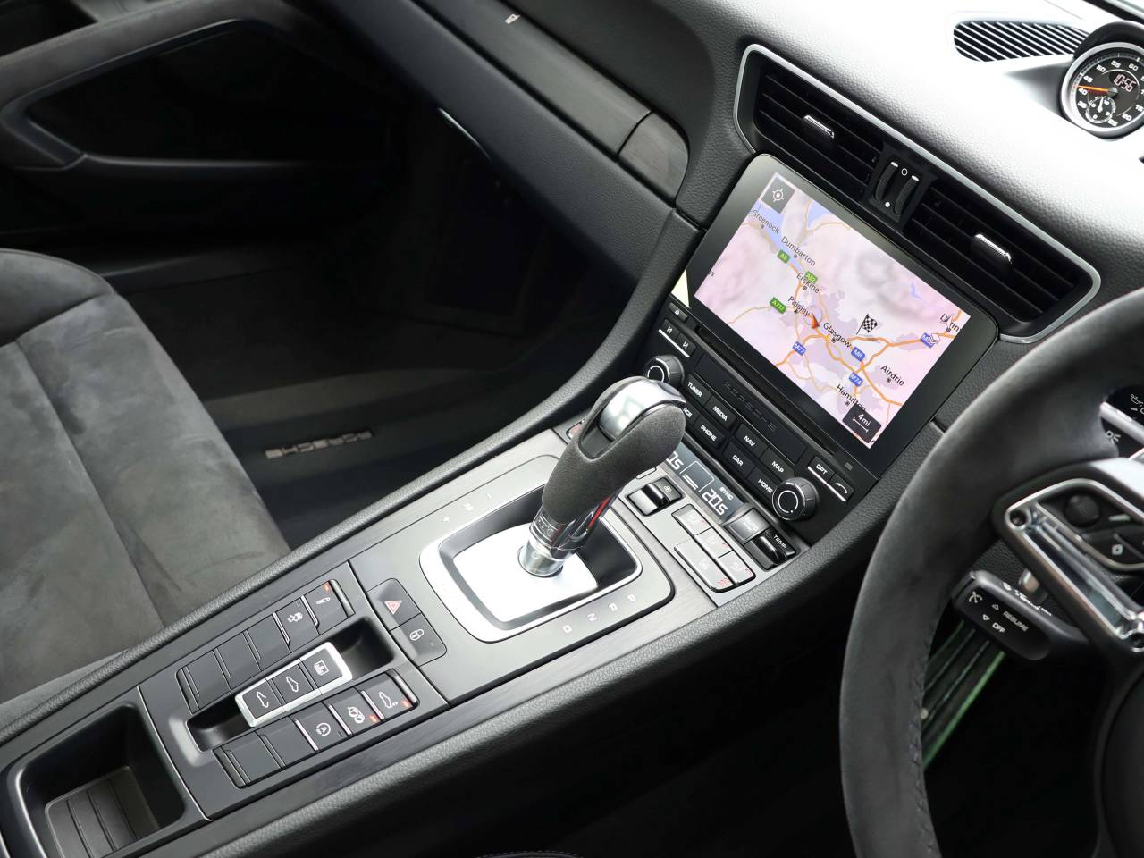 911 CARRERA 4 GTS PDK (32) image 18