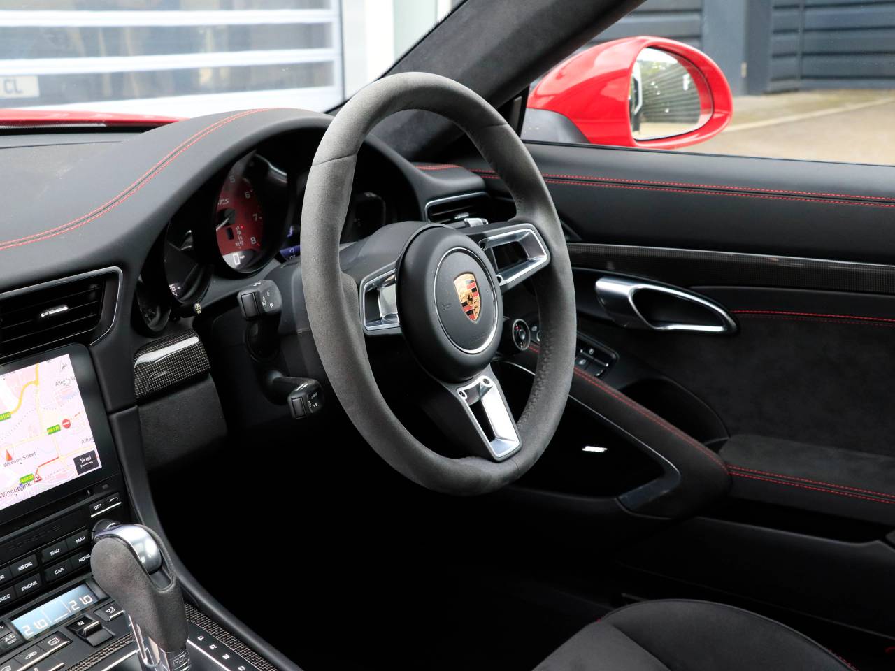 911 CARRERA 4 GTS PDK (21) image 17