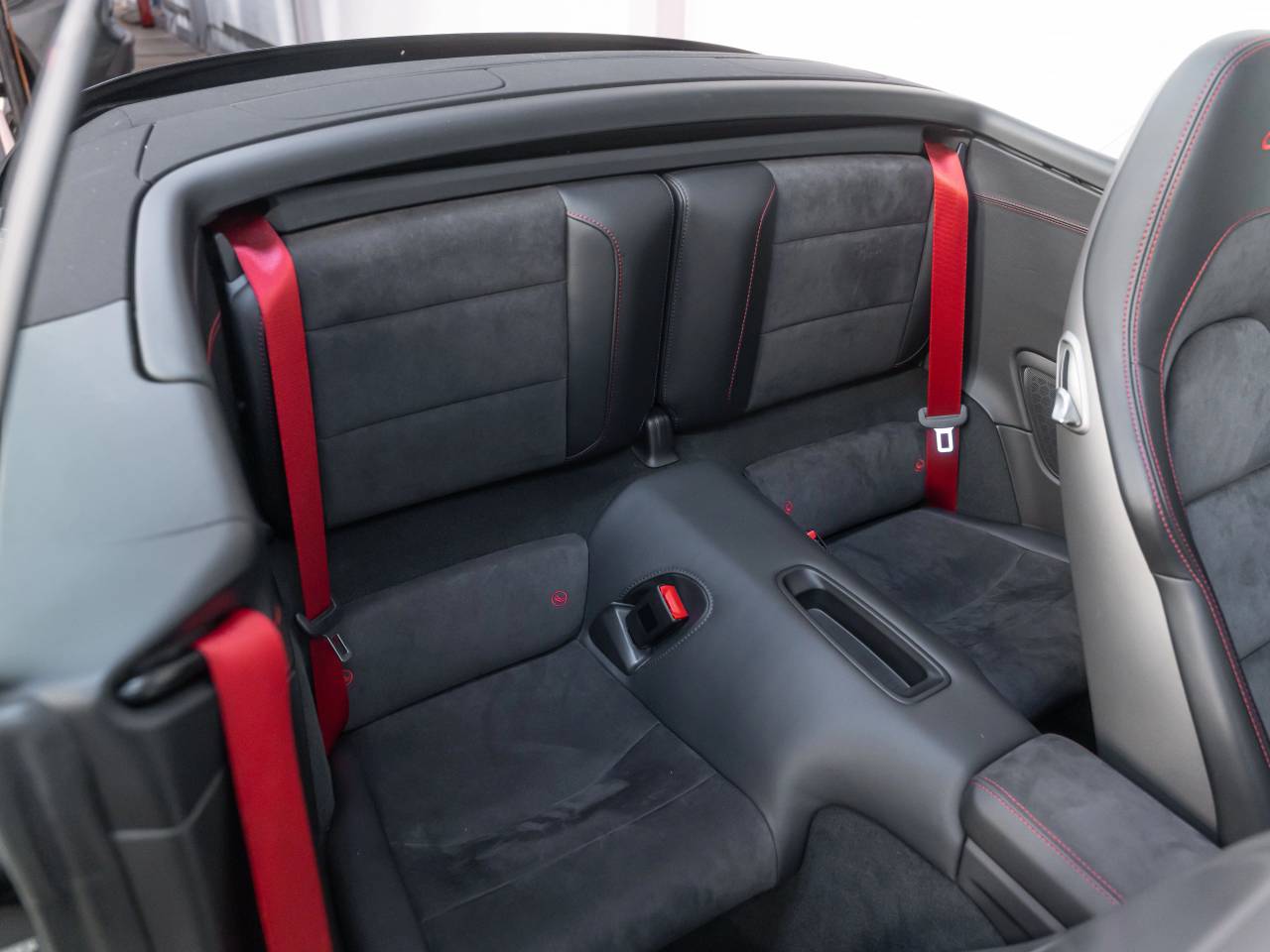 911 CARRERA 4 GTS PDK (3) image 35