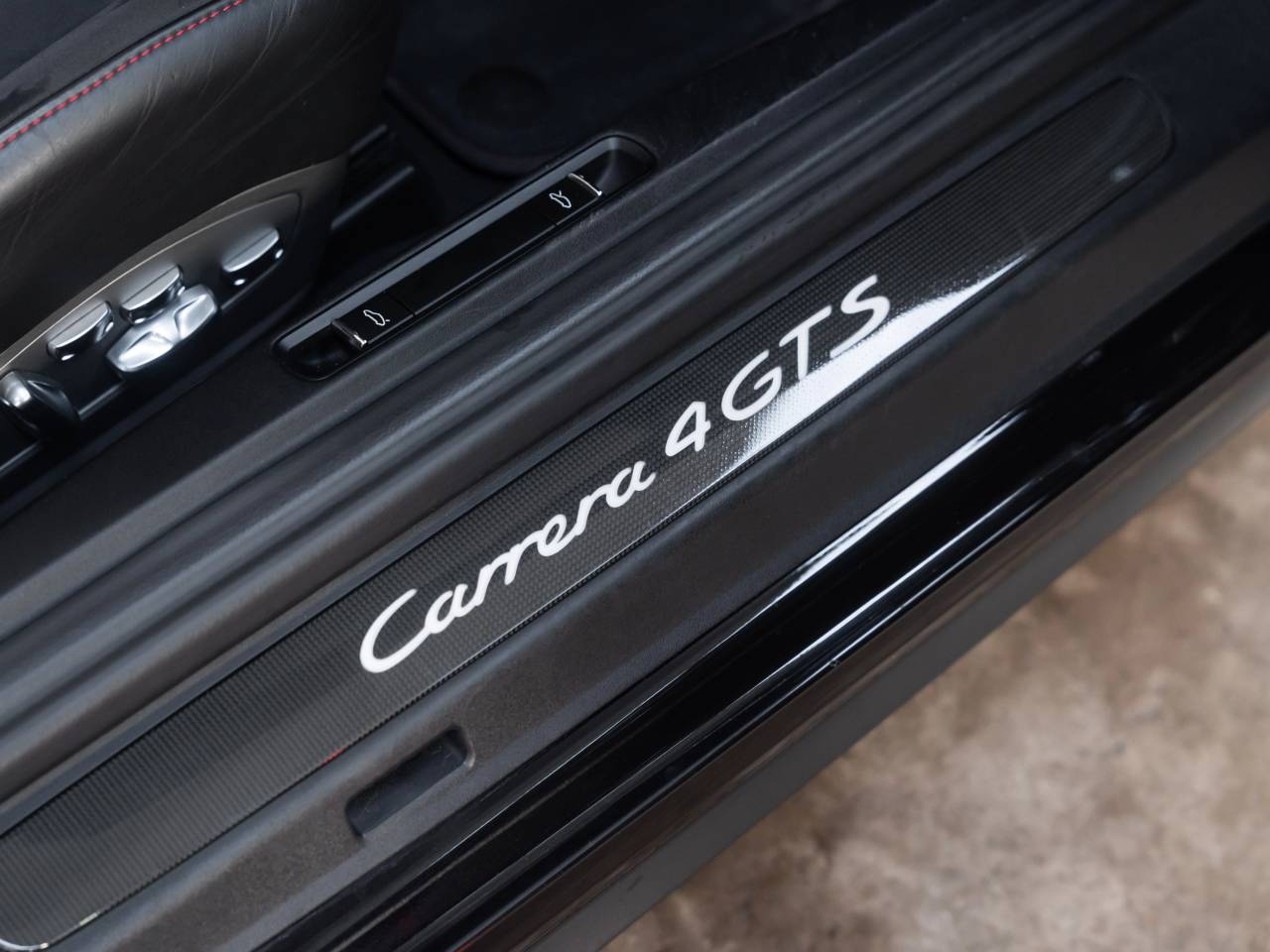 911 CARRERA 4 GTS PDK (3) image 40
