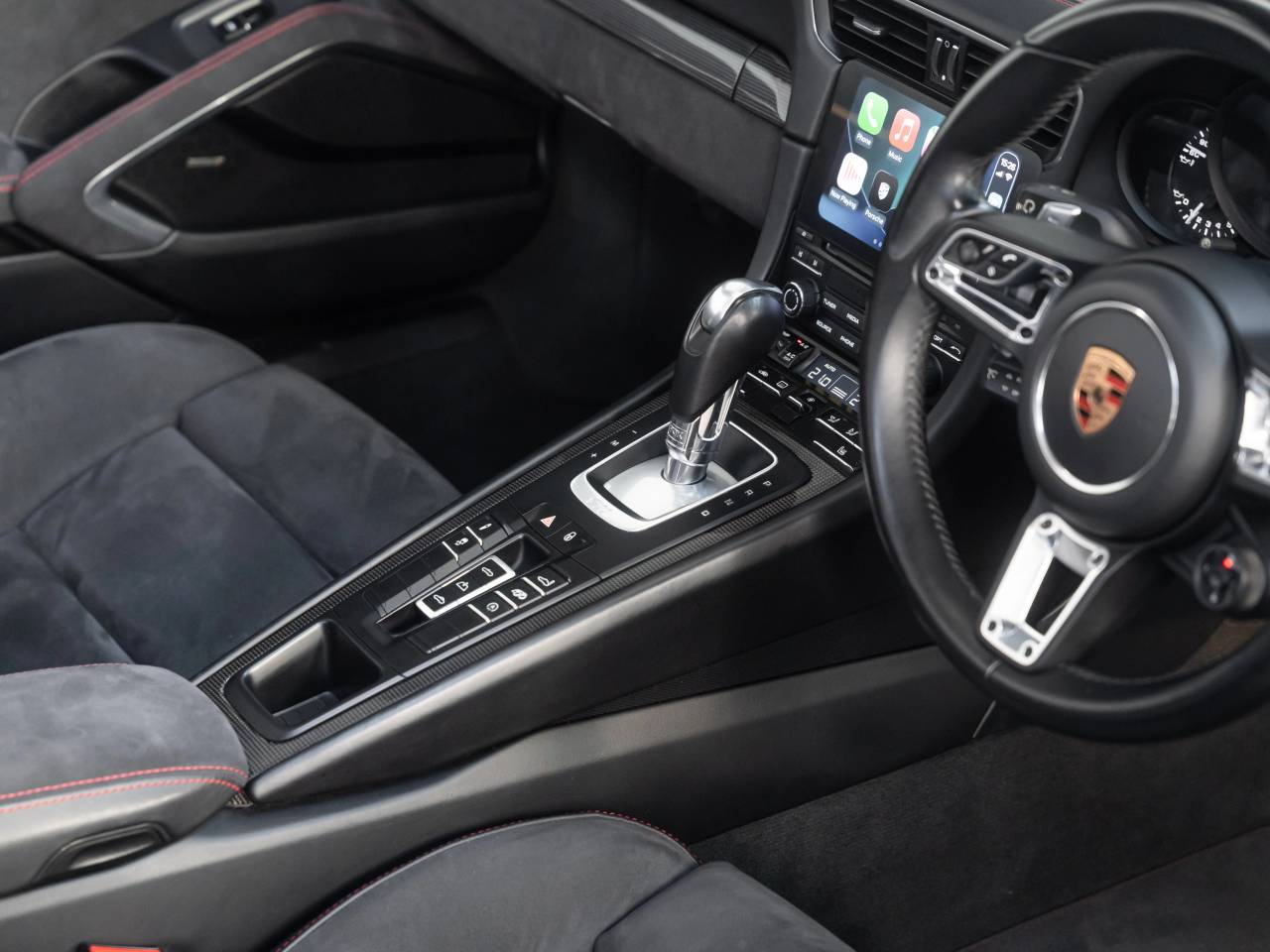 911 CARRERA 4 GTS PDK (3) image 29