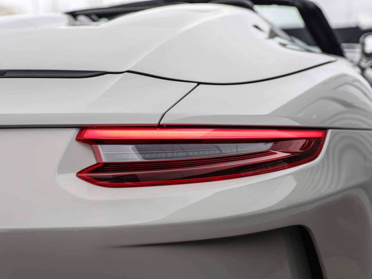 911 (991) SPEEDSTER image 14