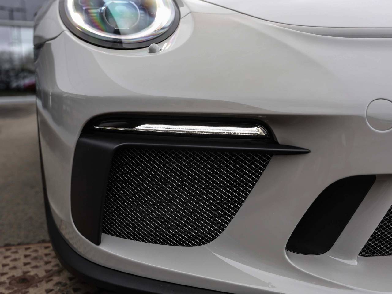 911 (991) SPEEDSTER image 11
