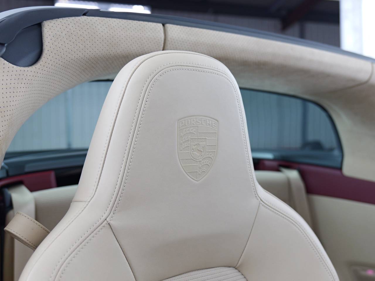 911 (992) TARGA 4S HERITAGE (1) image 39