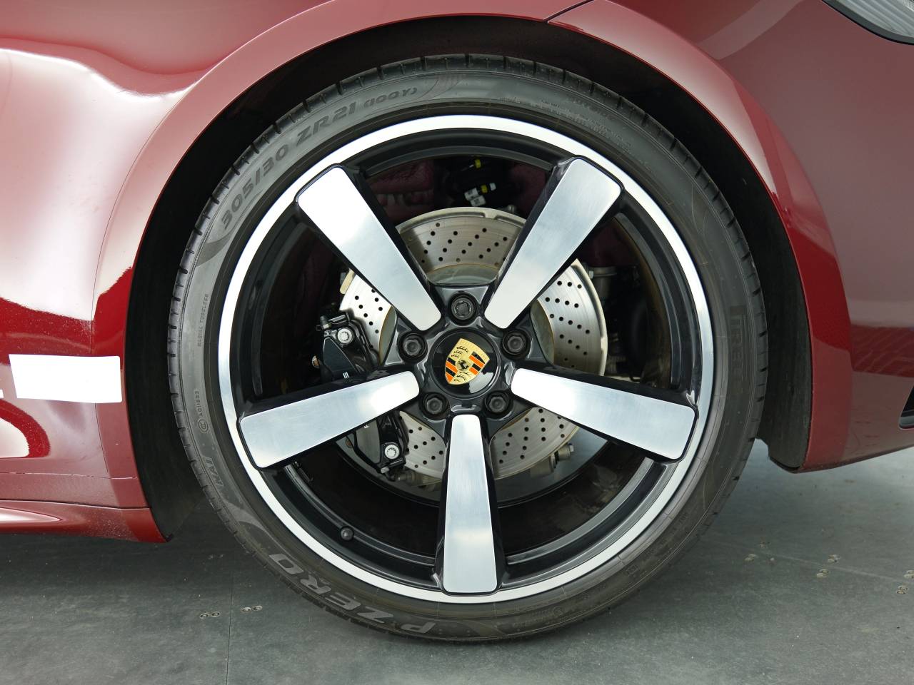 911 (992) TARGA 4S HERITAGE (1) image 07