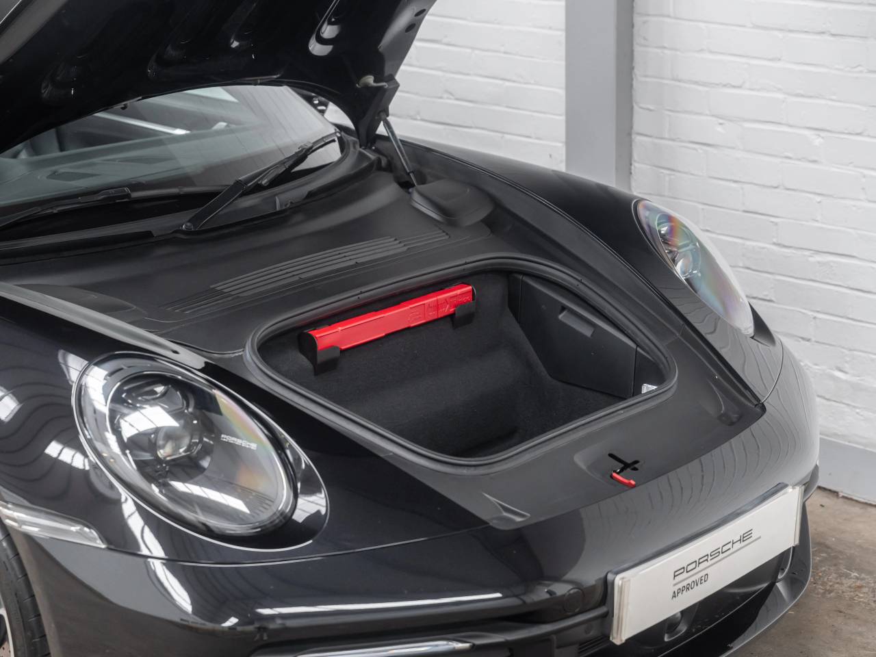 911 (992) TARGA 4S image 35