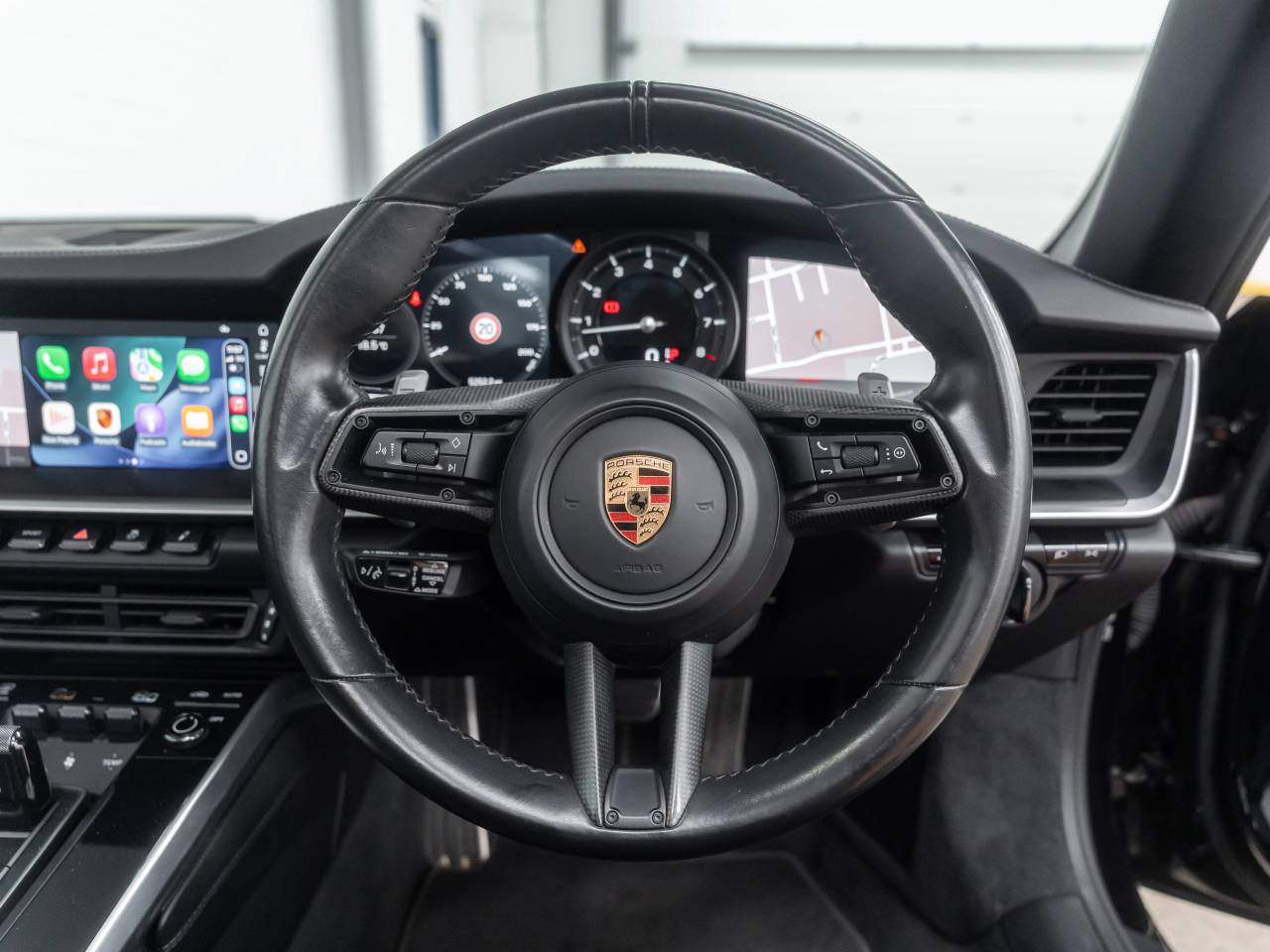 911 (992) TARGA 4S image 22