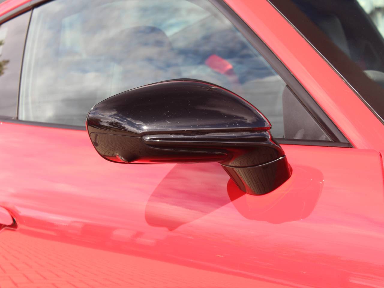 911 (992) CARRERA 4 GTS (2) image 21