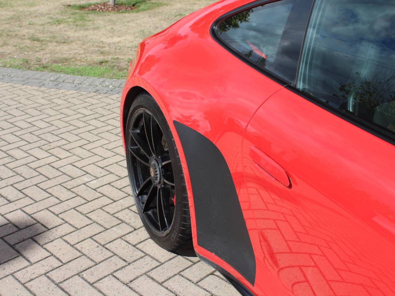 911 (992) CARRERA 4 GTS (2) image 23