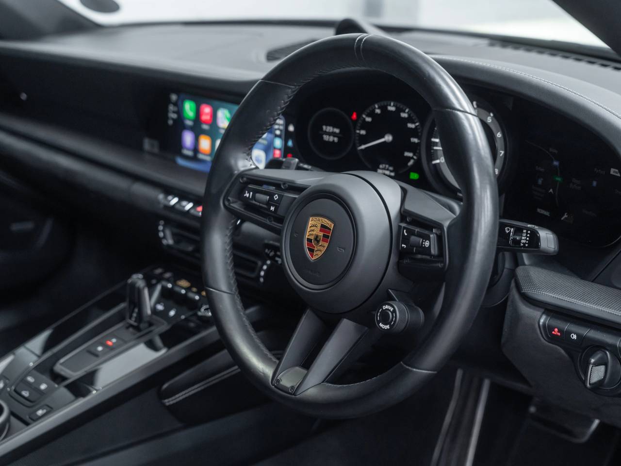 911 (992) CARRERA 4 GTS image 49