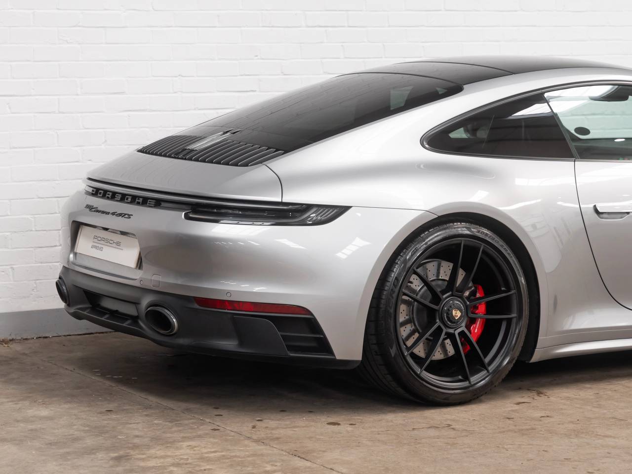 911 (992) CARRERA 4 GTS image 14