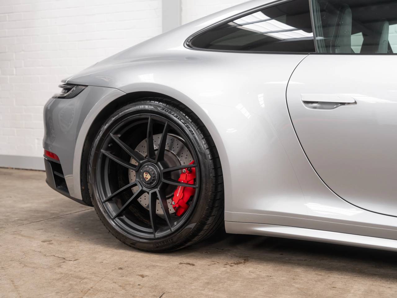 911 (992) CARRERA 4 GTS image 18