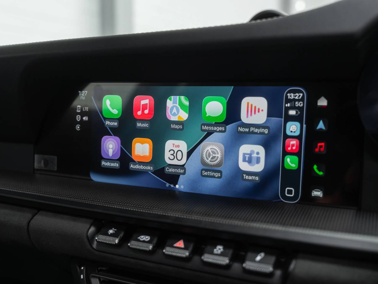 911 (992) CARRERA 4 GTS image 55