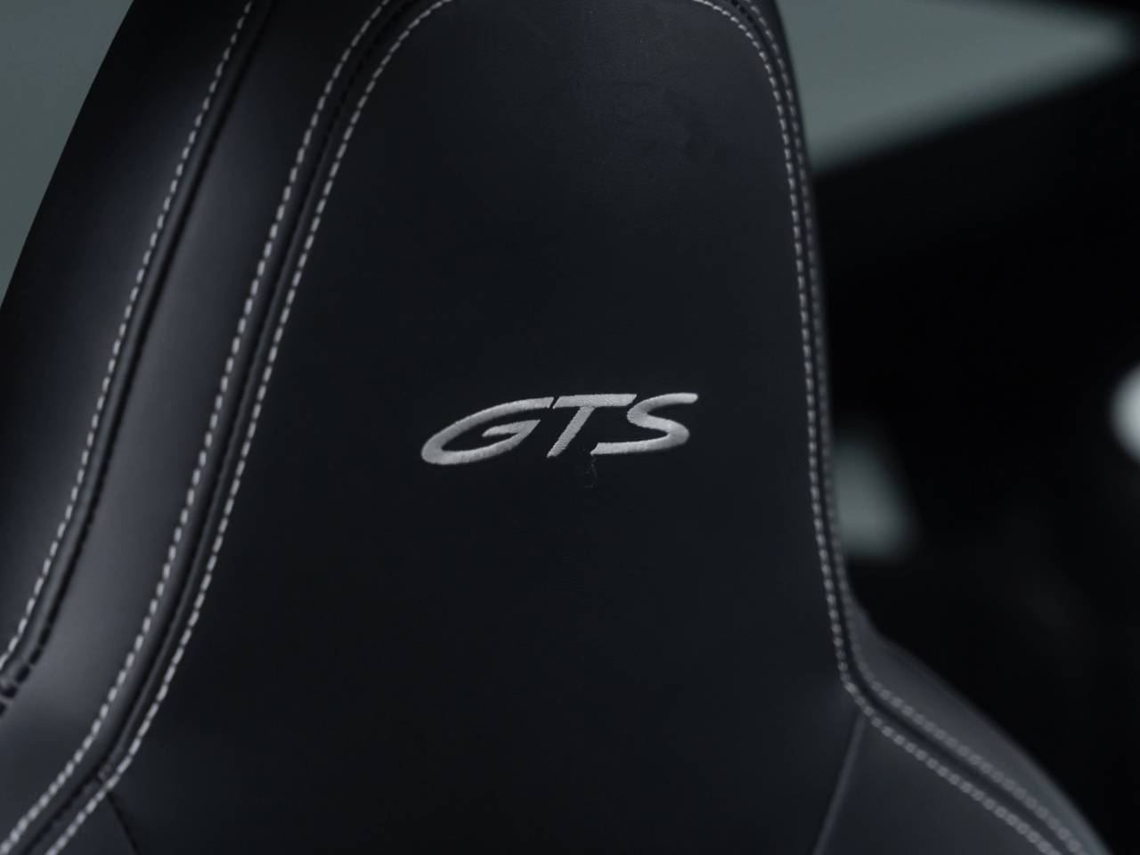 911 (992) CARRERA 4 GTS image 46