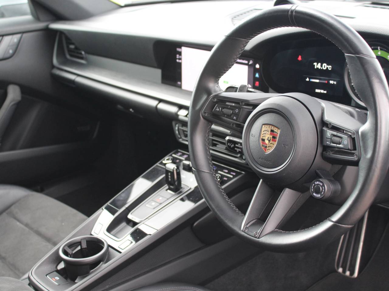 911 (992) CARRERA GTS PDK (9) image 04