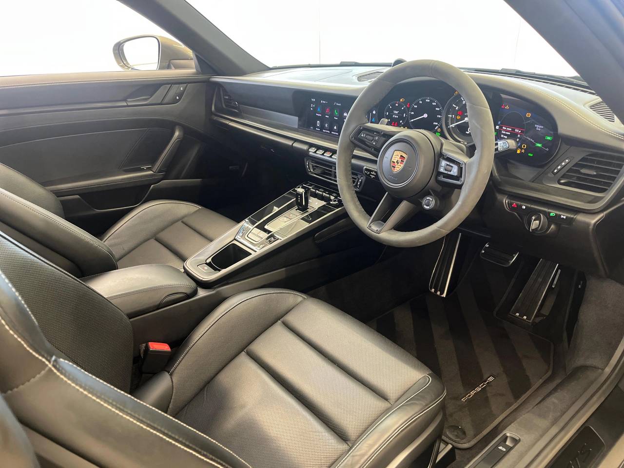 911 (992) CARRERA 4 GTS PDK (8) image 15