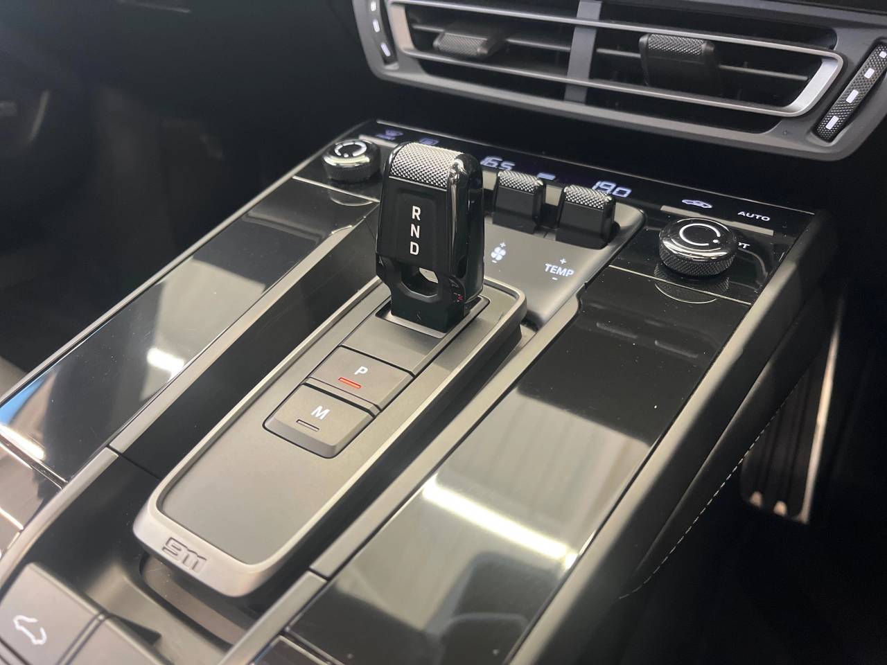 911 (992) CARRERA 4 GTS PDK (8) image 18