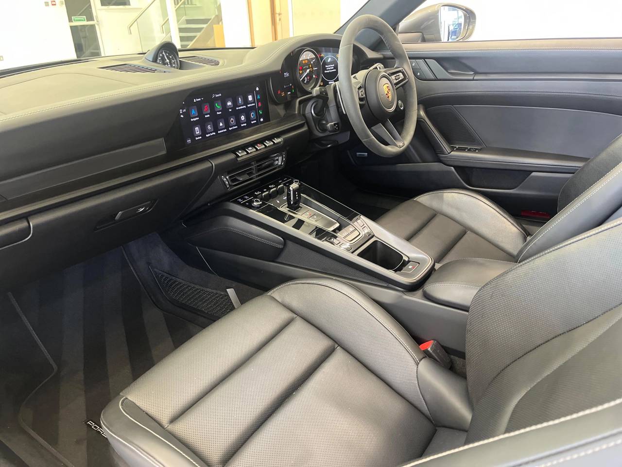 911 (992) CARRERA 4 GTS PDK (8) image 16