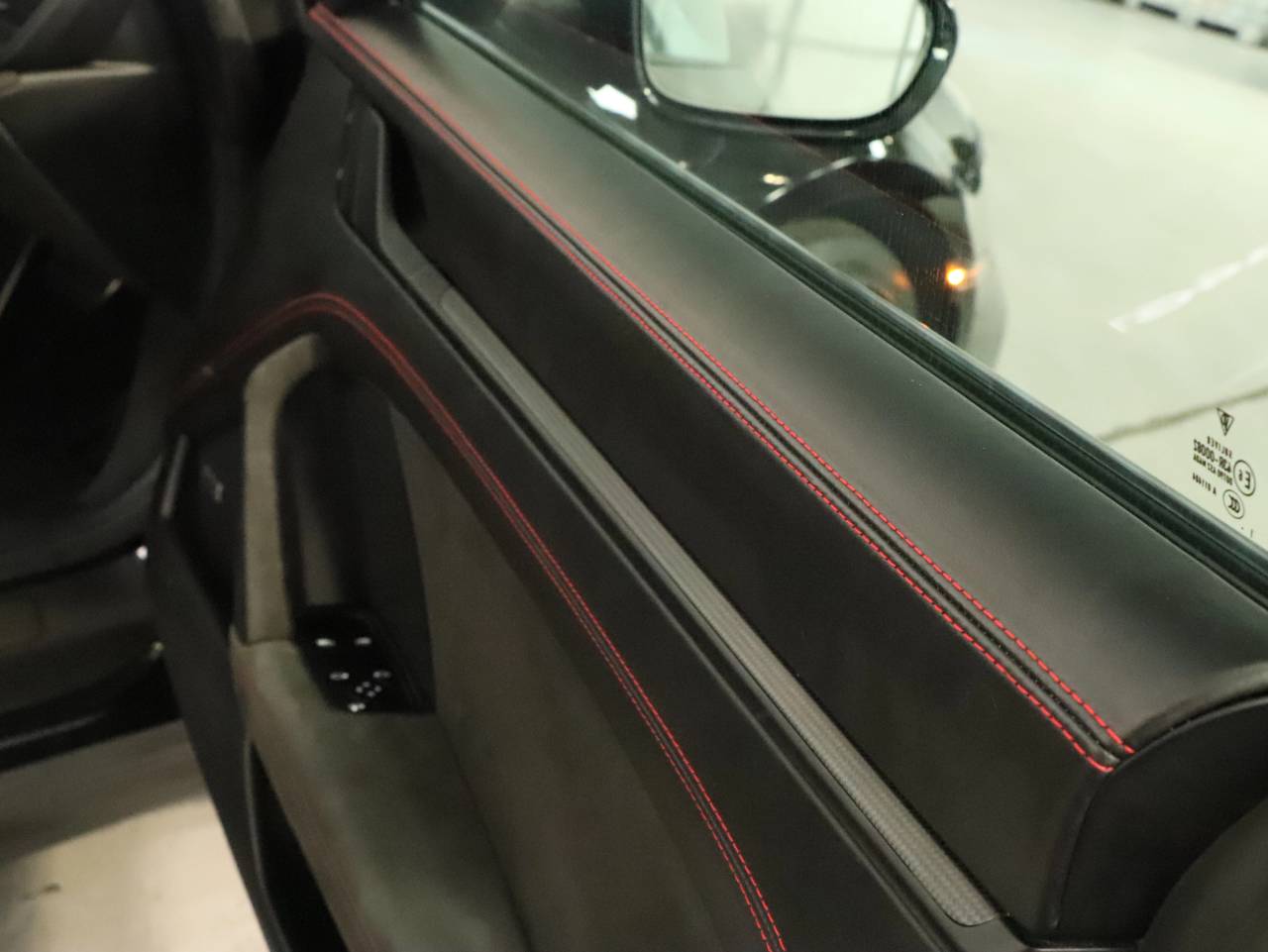 911 (992) TARGA 4 GTS (3) image 26