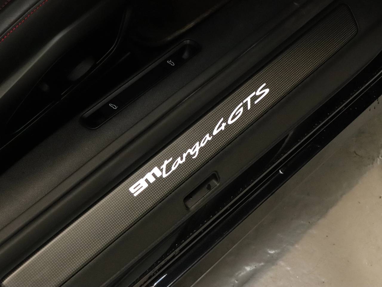 911 (992) TARGA 4 GTS (3) image 29