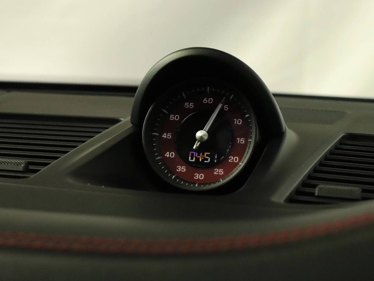 911 (992) TARGA 4 GTS (3) image 25