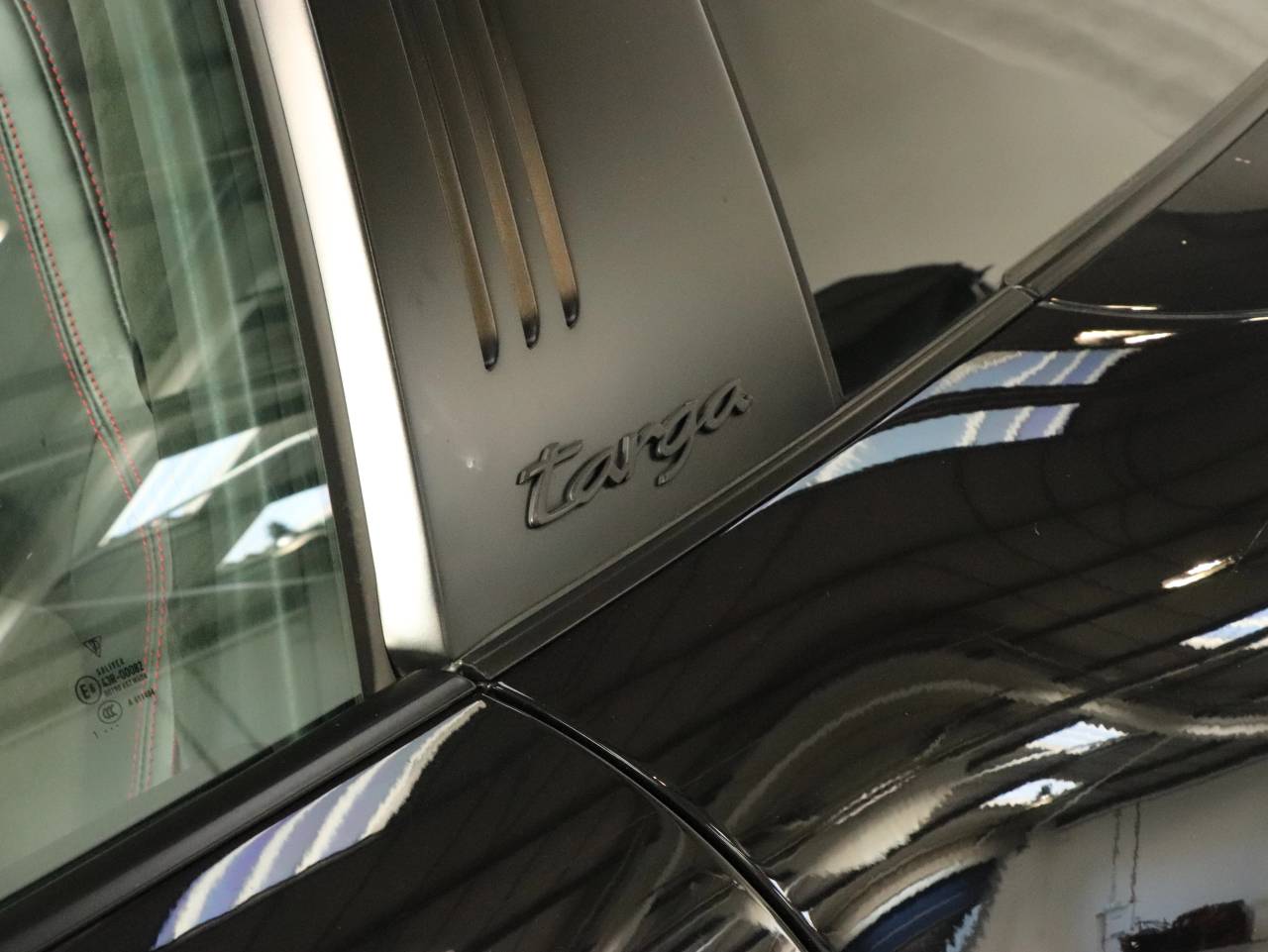 911 (992) TARGA 4 GTS (3) image 11