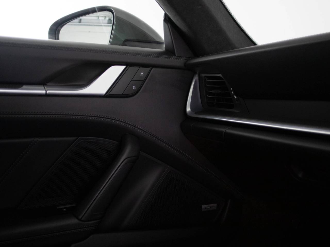 911 (992) TURBO S PDK (2) image 61